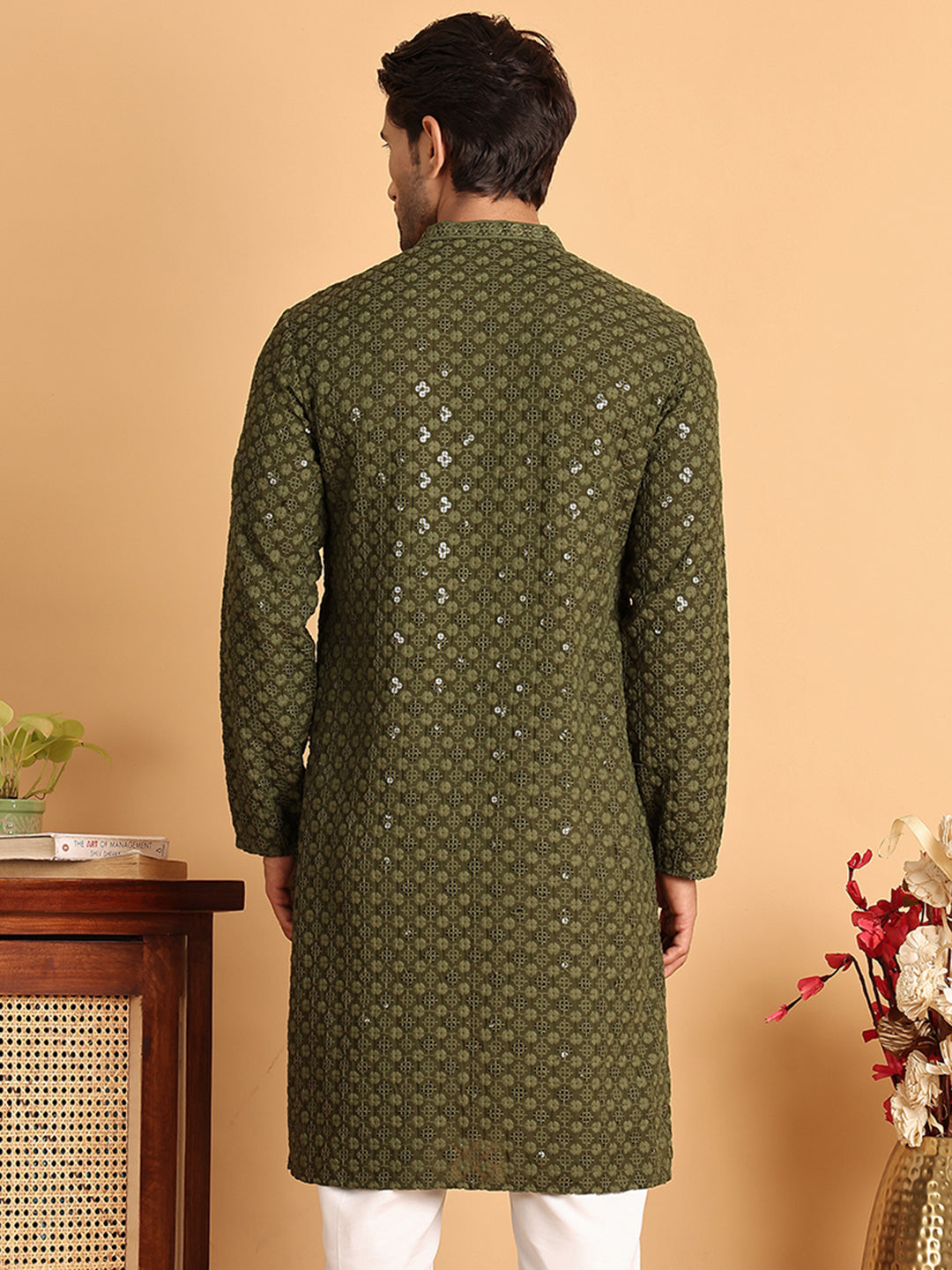 Embroidered &amp; Sequins Straight Kurtas For Men