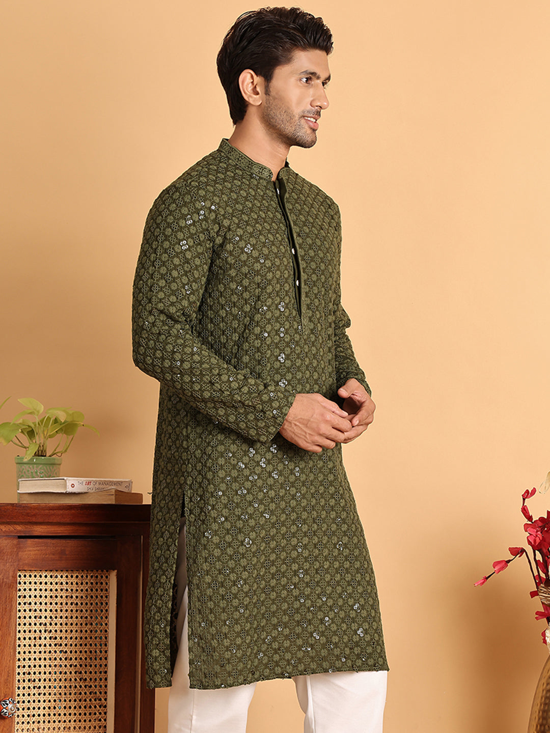 Embroidered &amp; Sequins Straight Kurtas For Men