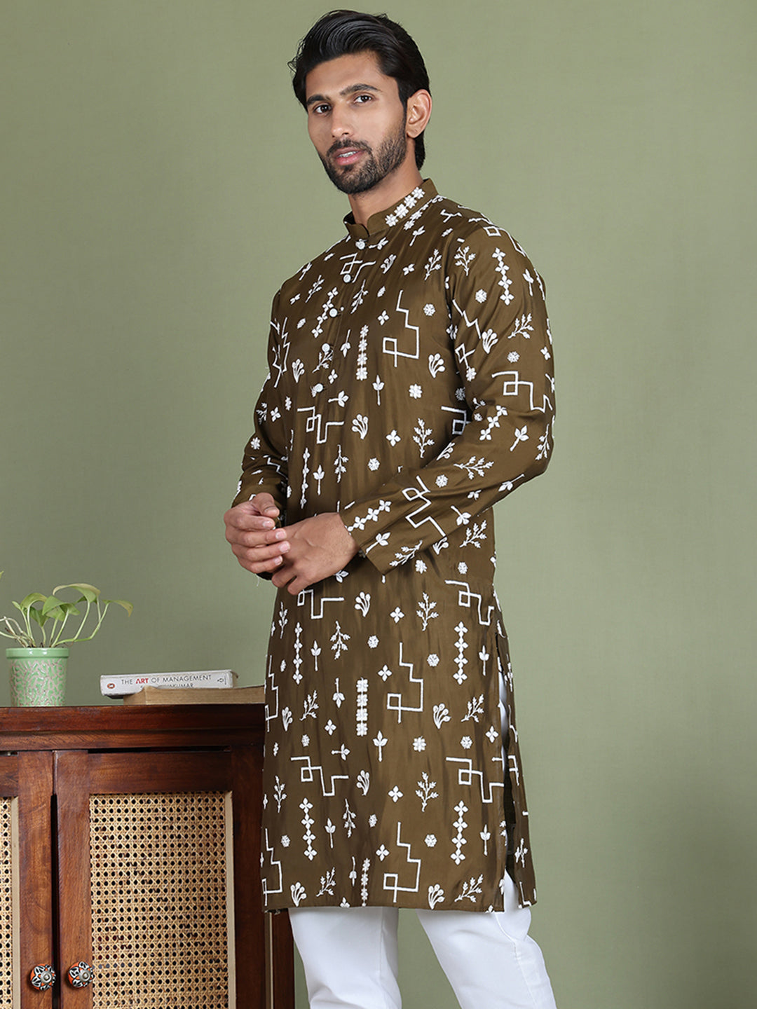 Embroidered Silk Blend Straight Kurtas.