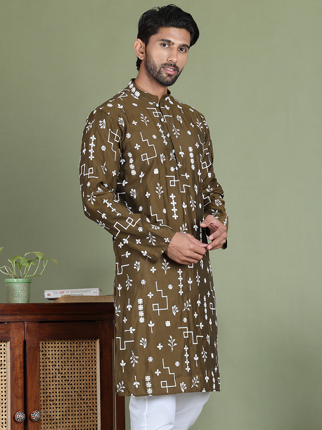 Embroidered Silk Blend Straight Kurtas.