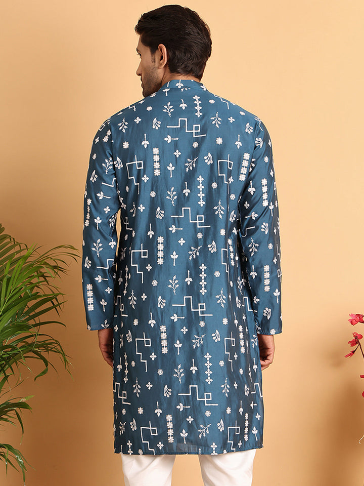 Embroidered Silk Blend Straight Kurta.