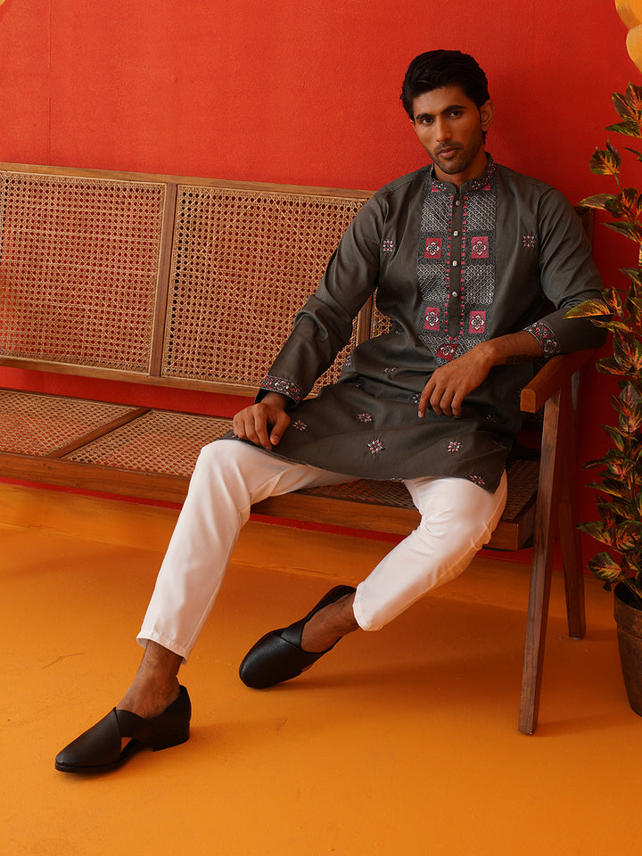 Men Grey Floral Embroidered Kurtas