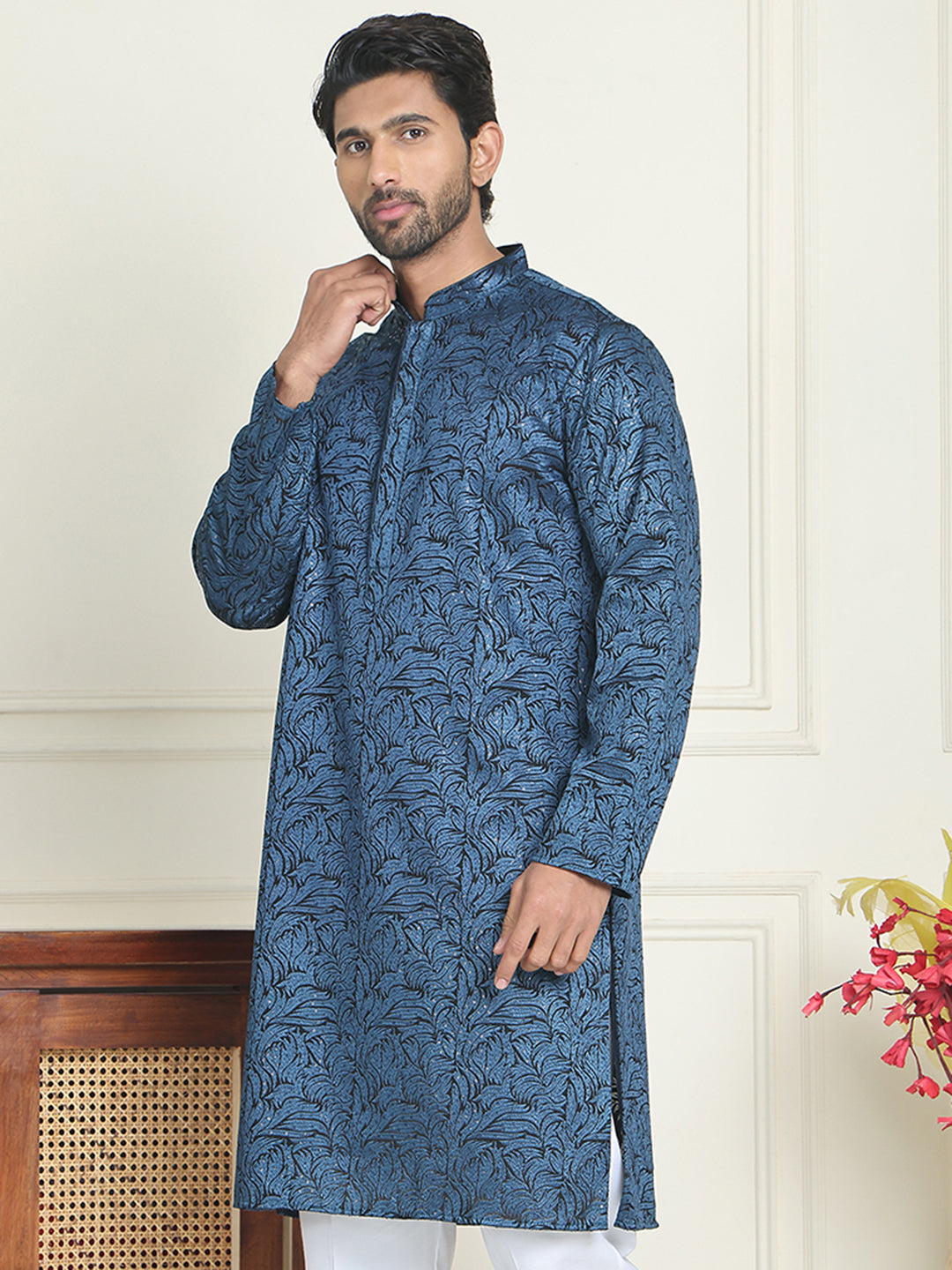Embroidered &amp; Sequins Straight Kurtas
