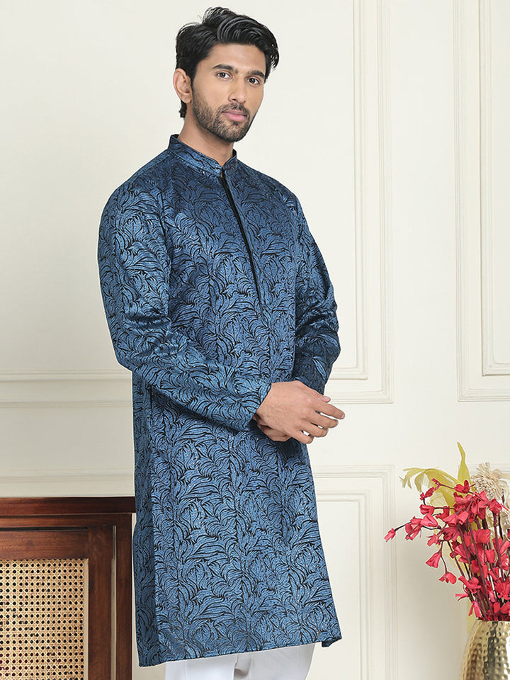 Embroidered &amp; Sequins Straight Kurtas