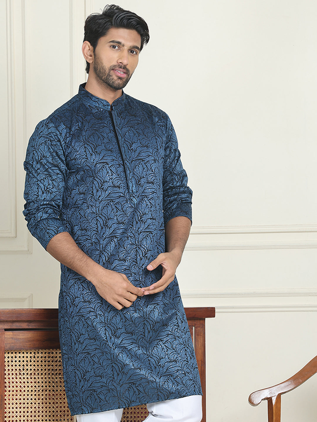 Embroidered &amp; Sequins Straight Kurtas