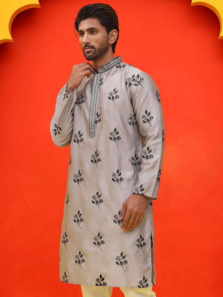 Chikankari Embroidered Kurtas For Men