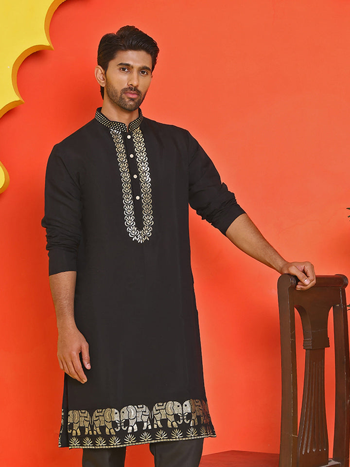 Embroidered Chikankari Kurtas For Men