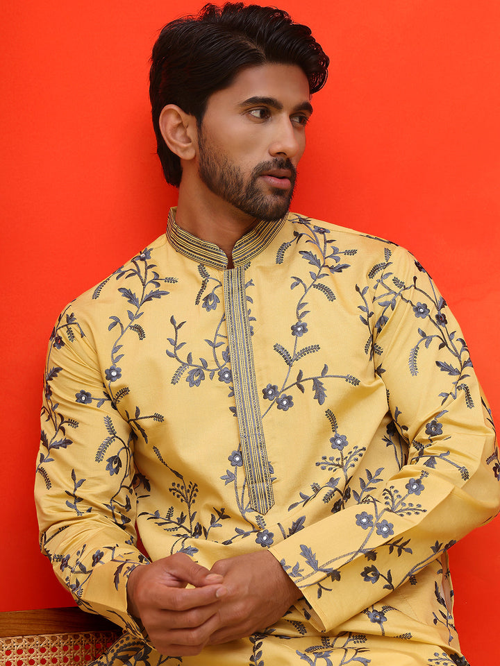 Chikankari Embroidered Kurtas For Men