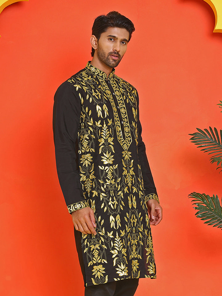 Embroidered &amp; Sequins Kurtas For Men