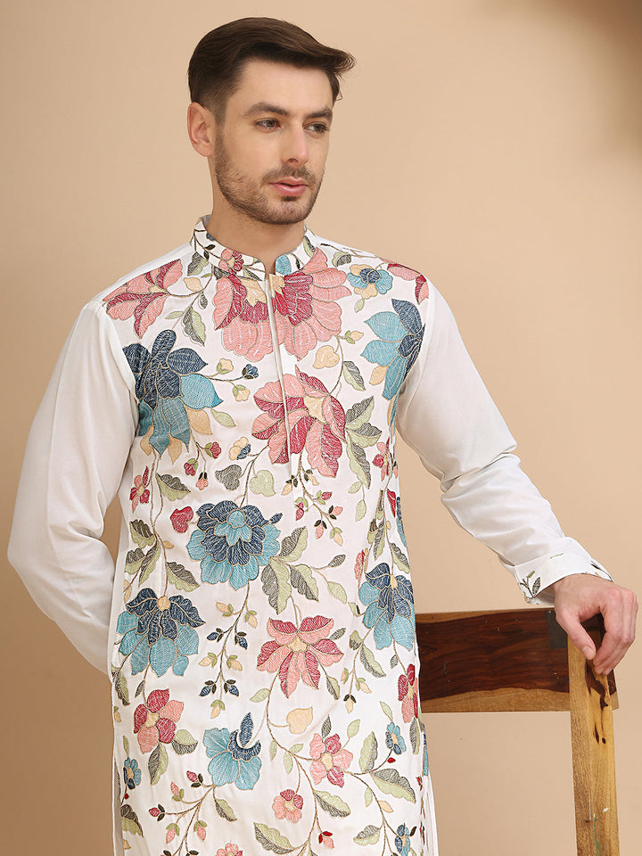 White Embroidered Kurta With Sequins &amp; Zari Work