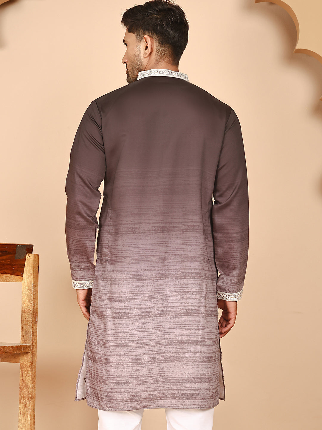 Men’S Traditional Ombre Kurta With Delicate Thread Work