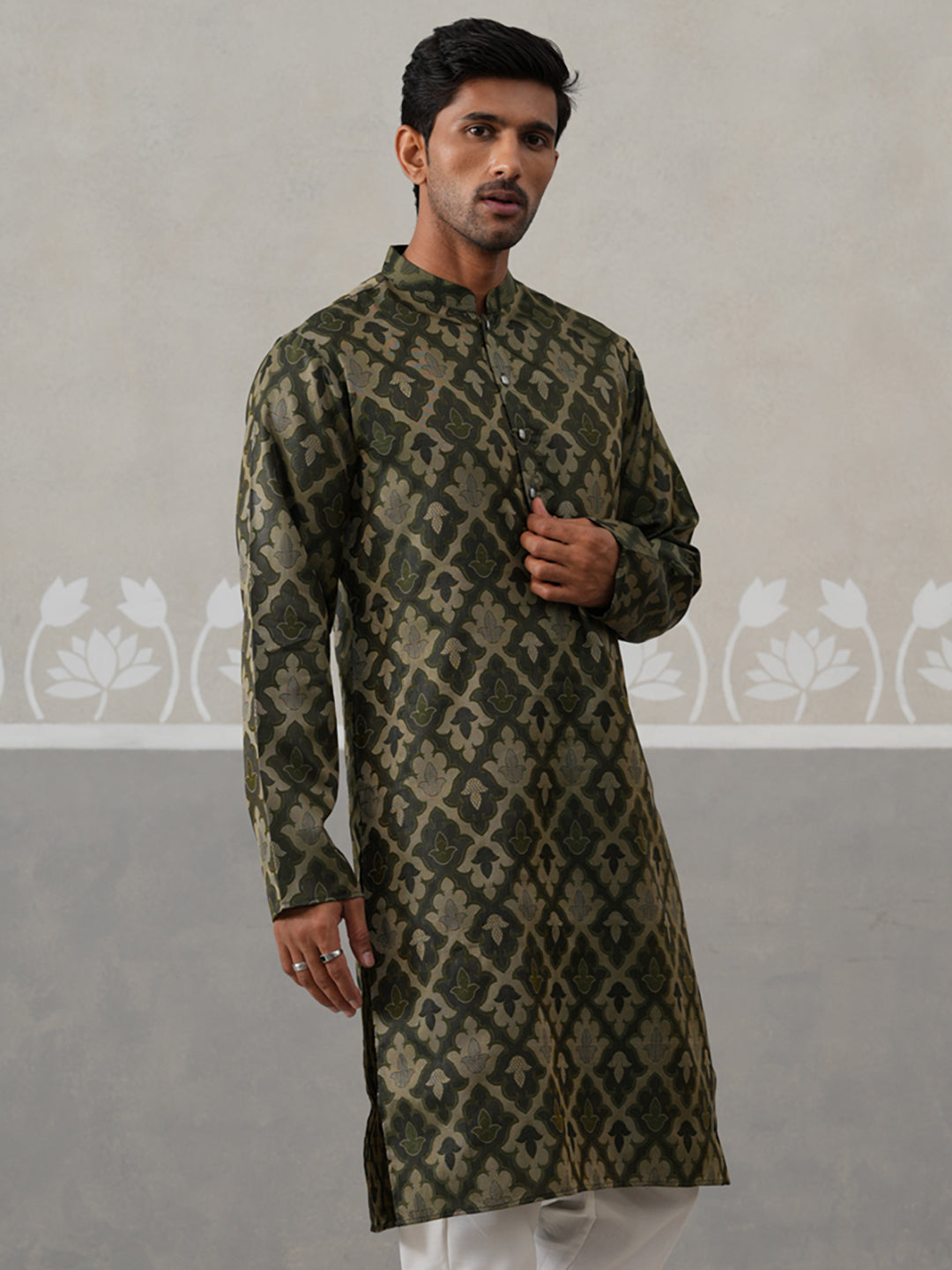 Silk Blend Woven Design Kurta.