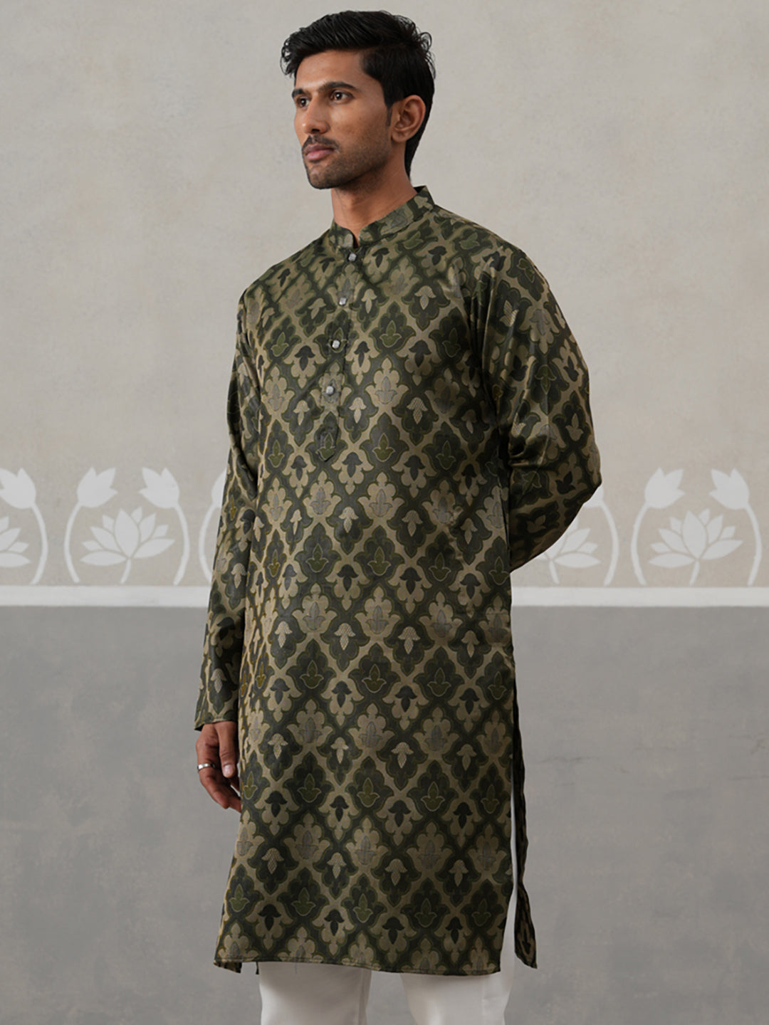 Silk Blend Woven Design Kurta.