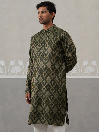 Silk Blend Woven Design Kurta.