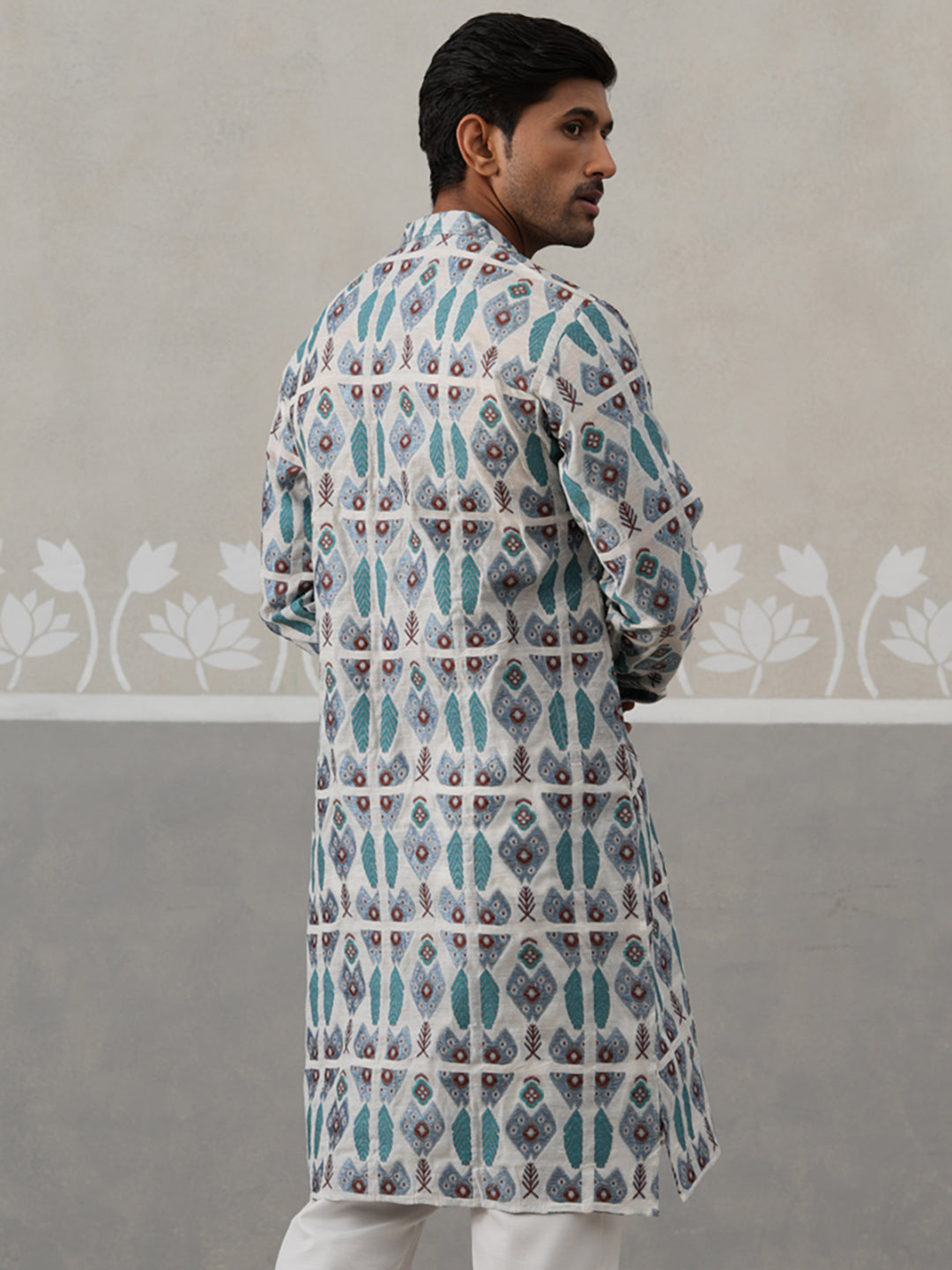 Silk Blend Woven Design Kurta.