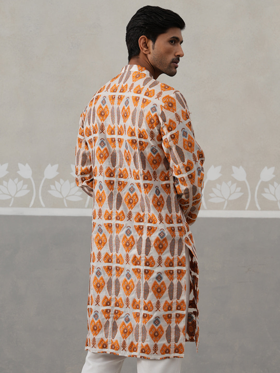 Silk Blend Woven Design Kurta.