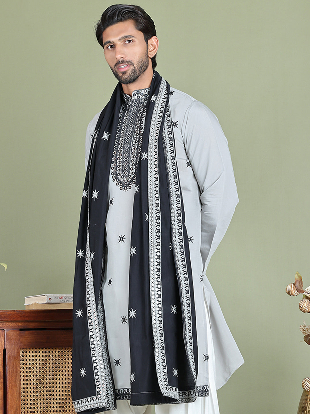 Embroidered Silk Blend Kurta With White Dupatta
