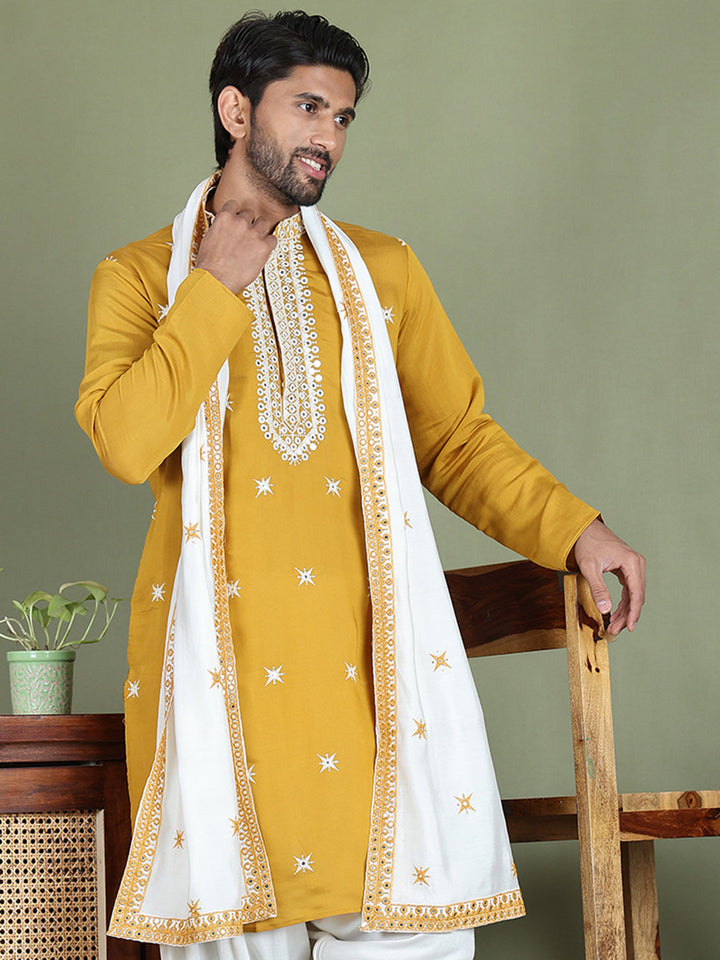 Embroidered Silk Blend Kurta With White Dupatta