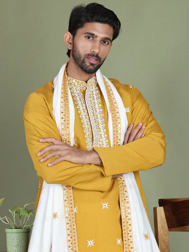 Embroidered Silk Blend Kurta With White Dupatta