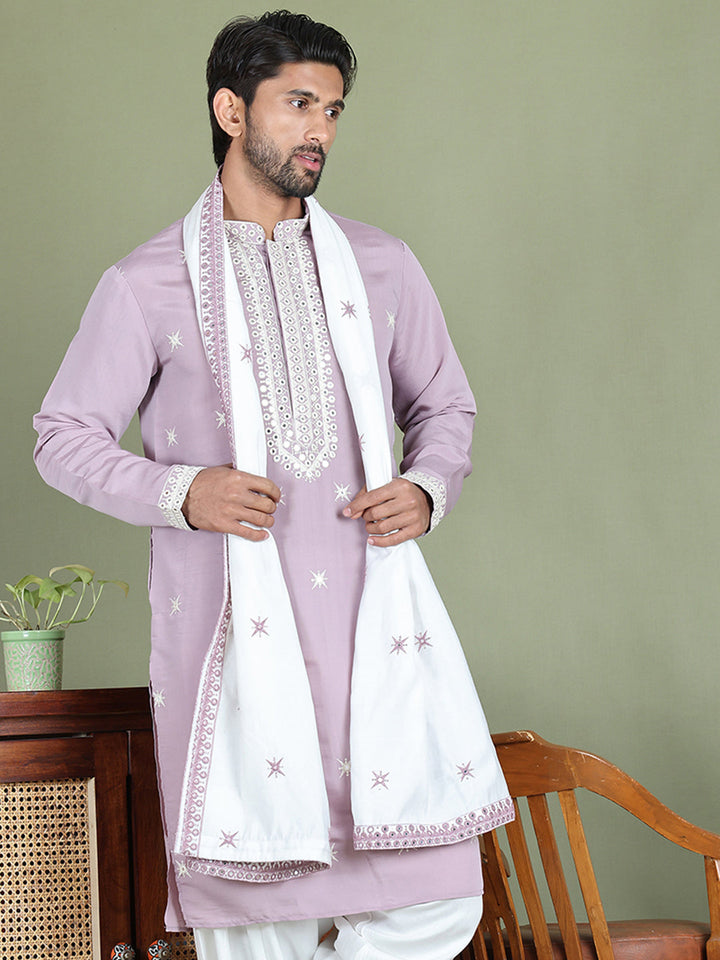Embroidered Silk Blend Kurta With White Dupatta