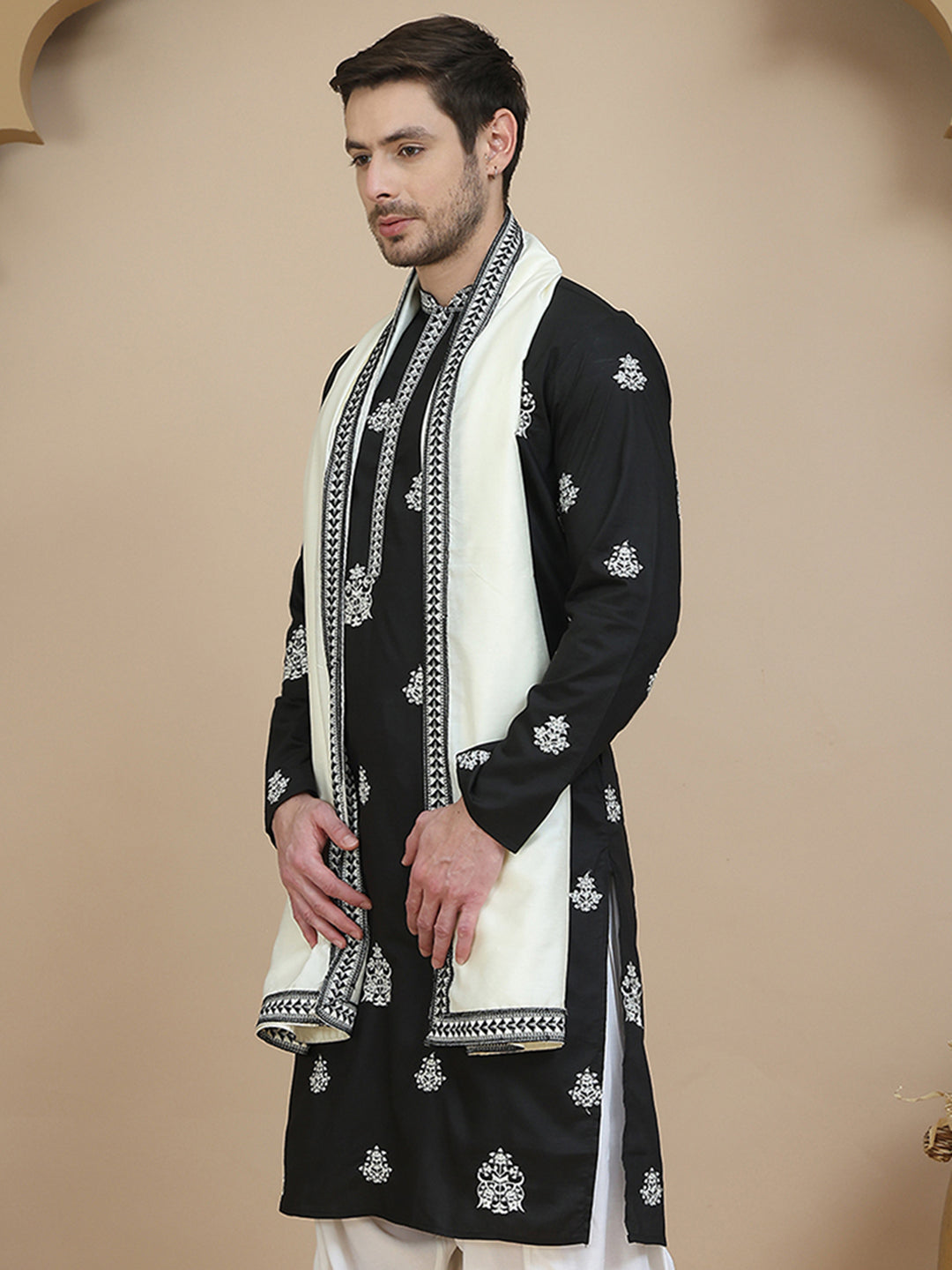 Embroidered Silk Blend Kurta With Contrast Dupatta