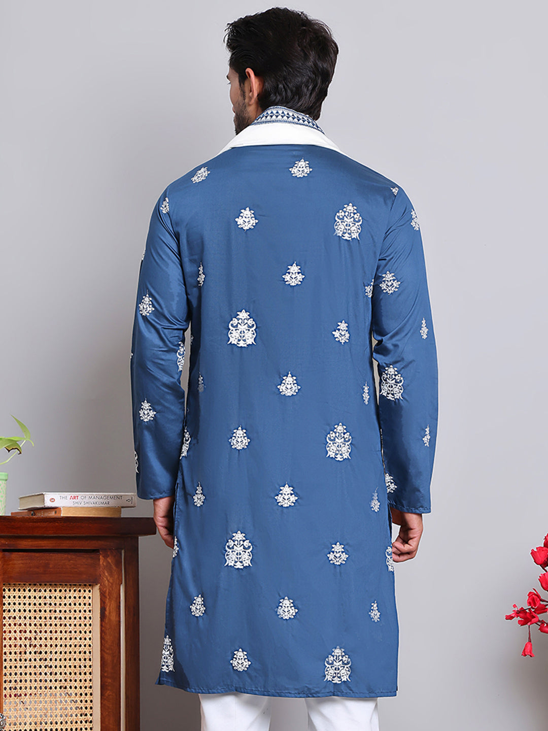 Embroidered Silk Blend Kurta With Contrast Dupatta