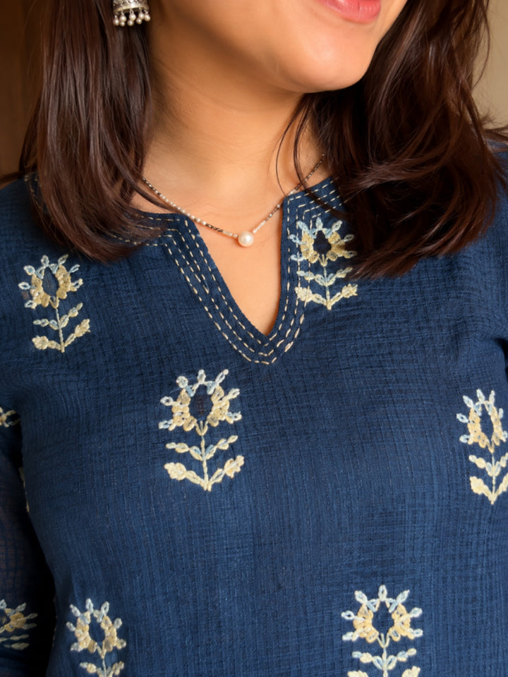 Ethnic Motifs Printed Cotton Blend Straight Kurta Pant Set