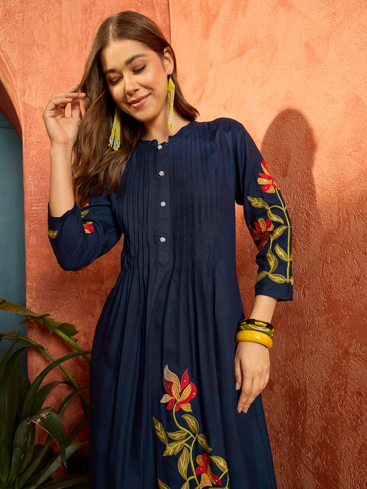 Solid &amp; Embroidered Rayon Straight Kurta Pant Set