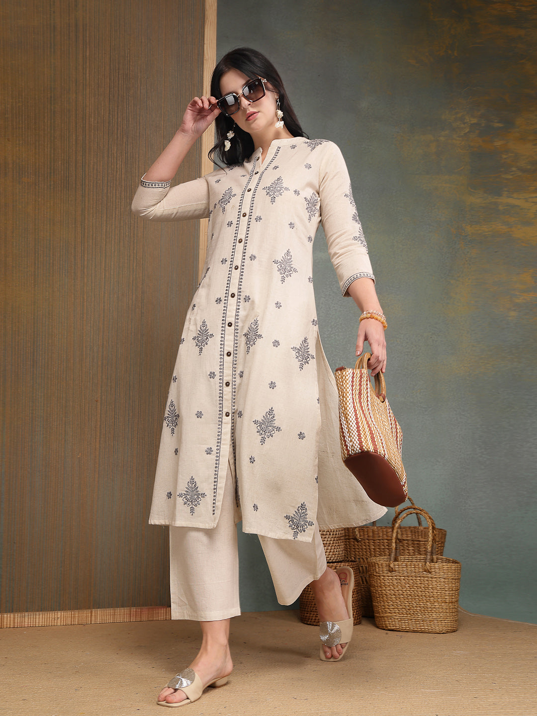 Solid &amp; Embroidered Cotton Flex A-Line Kurta Pant Set