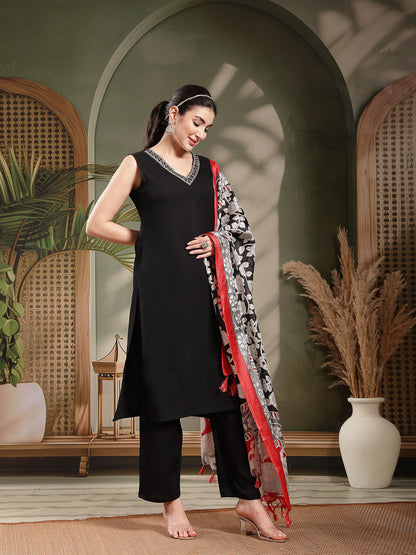 Back Solid Rayon Straight Kurta Pant Dupatta Set