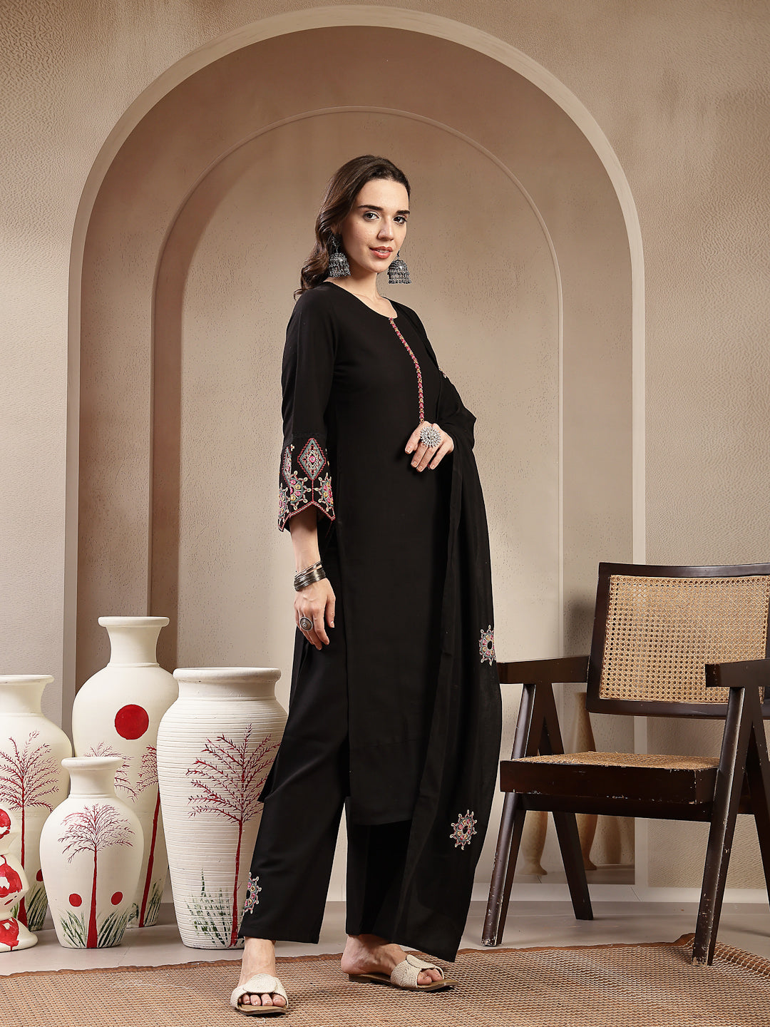 Black Solid & Embroidered Cotton Flax Straight Kurta Pant Dupatta Set
