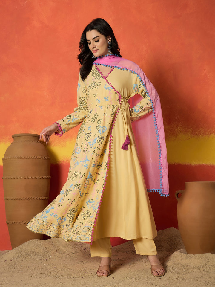 Bandhani Geometric Printed Rayon Angrakha Style Kurta Pant Dupatta Set
