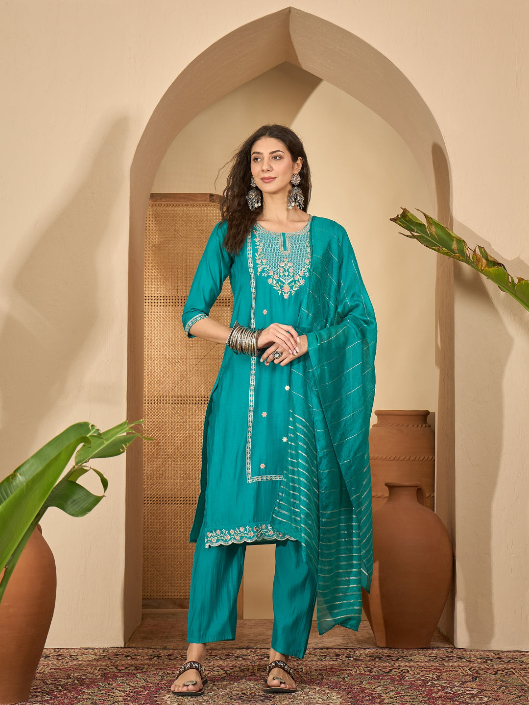 Solid &amp; Embroidered Silk Blend Straight Kurta Pant Dupatta Set