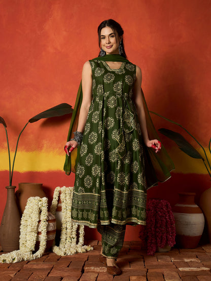 Ethnic Motif Printed Rayon Anarkali Kurta Pant Dupatta Set