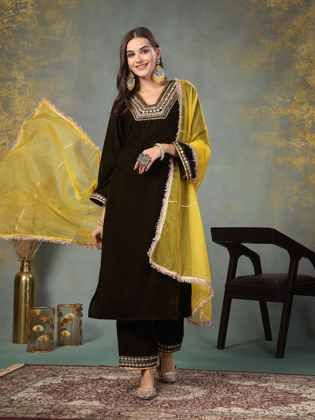 Green Solid &amp; Embroidered Velvet Straight Kurta Pant Dupatta Set