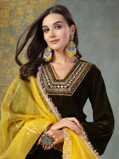 Green Solid & Embroidered Velvet Straight Kurta Pant Dupatta Set (Pre-Order)