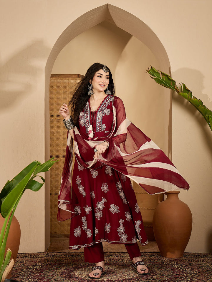 Floral Printed Rayon Flared Kurta Pant Dupatta Set