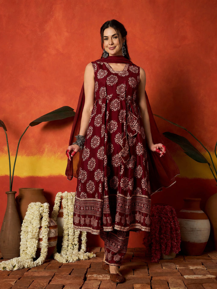 Ethnic Motif Printed Rayon Anarkali Kurta Pant Dupatta Set