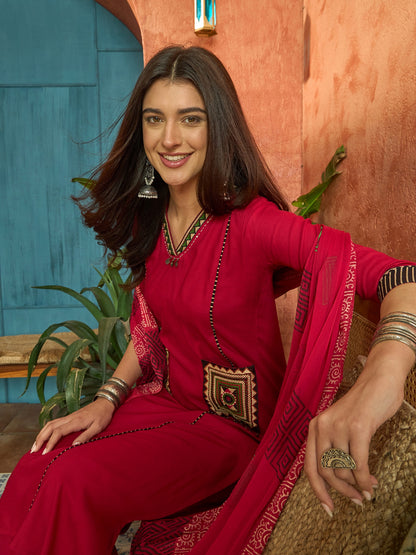 Solid Rayon Straight Kurta Palazzo Dupatta Set