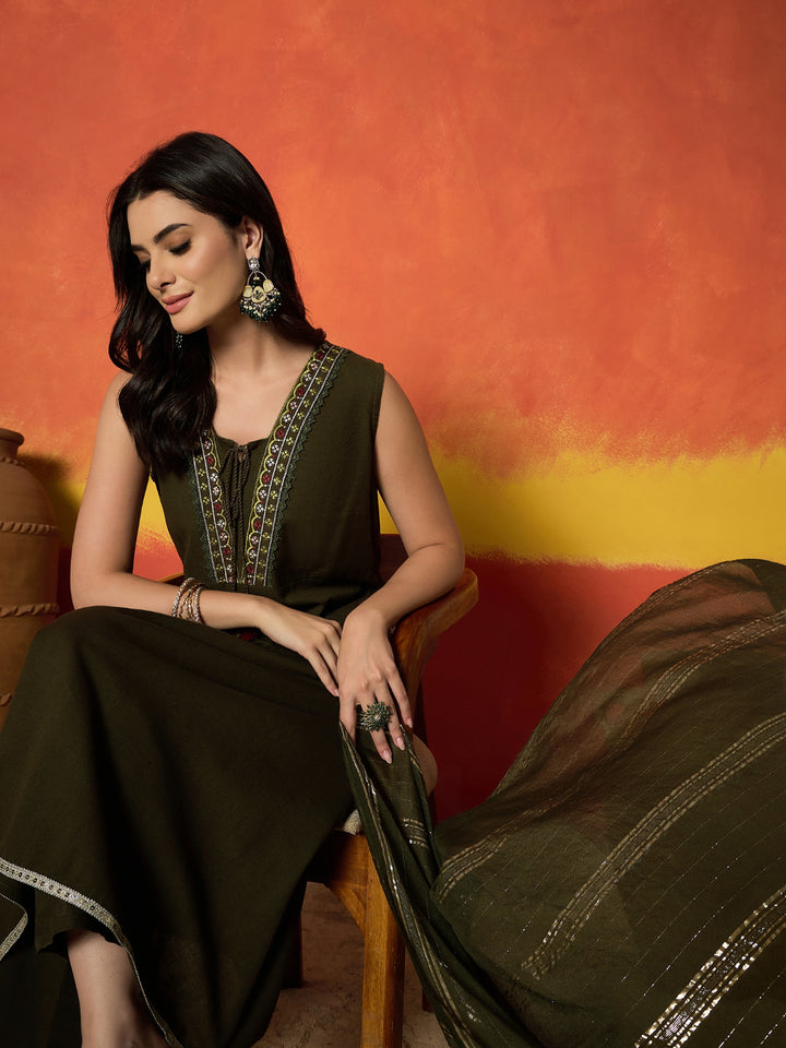 Solid &amp; Embroidered Rayon A-Line Kurta Pant Dupatta Set