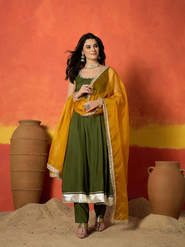 Solid Rayon Anarkali Kurta Pant Dupatta Set