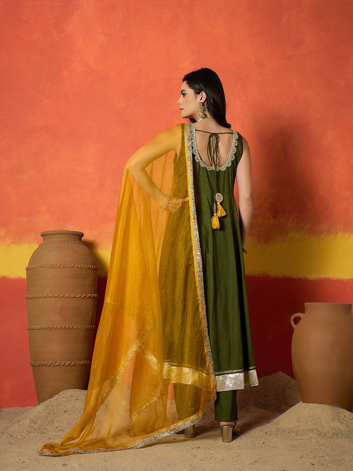 Solid Rayon Anarkali Kurta Pant Dupatta Set