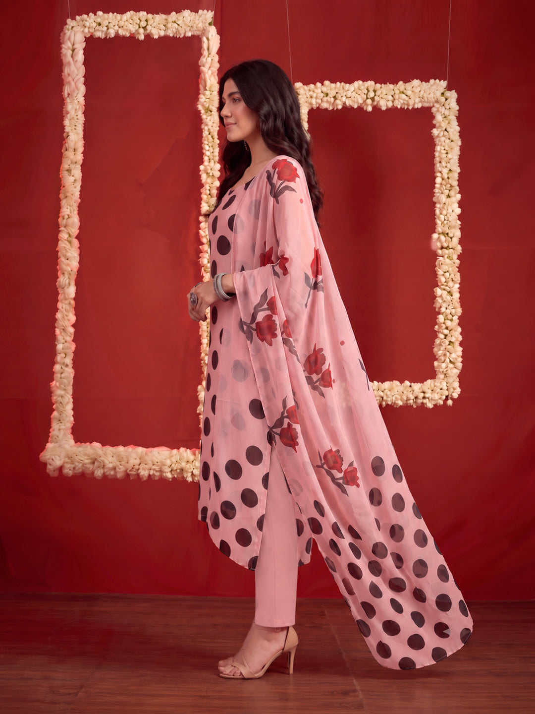 Polka Dots Printed Georgette Straight Kurta Pant Dupatta Set