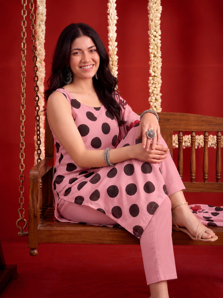 Polka Dots Printed Georgette Straight Kurta Pant Dupatta Set