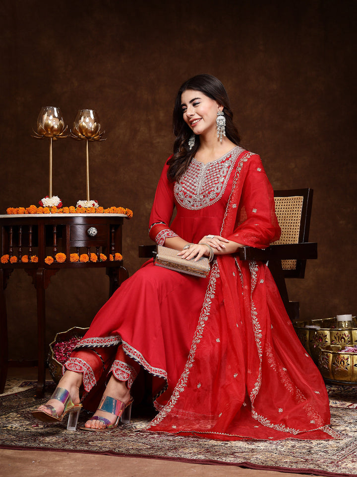 Red Solid &amp; Embroidered Rayon Anarkali Kurta Pant Dupatta Set