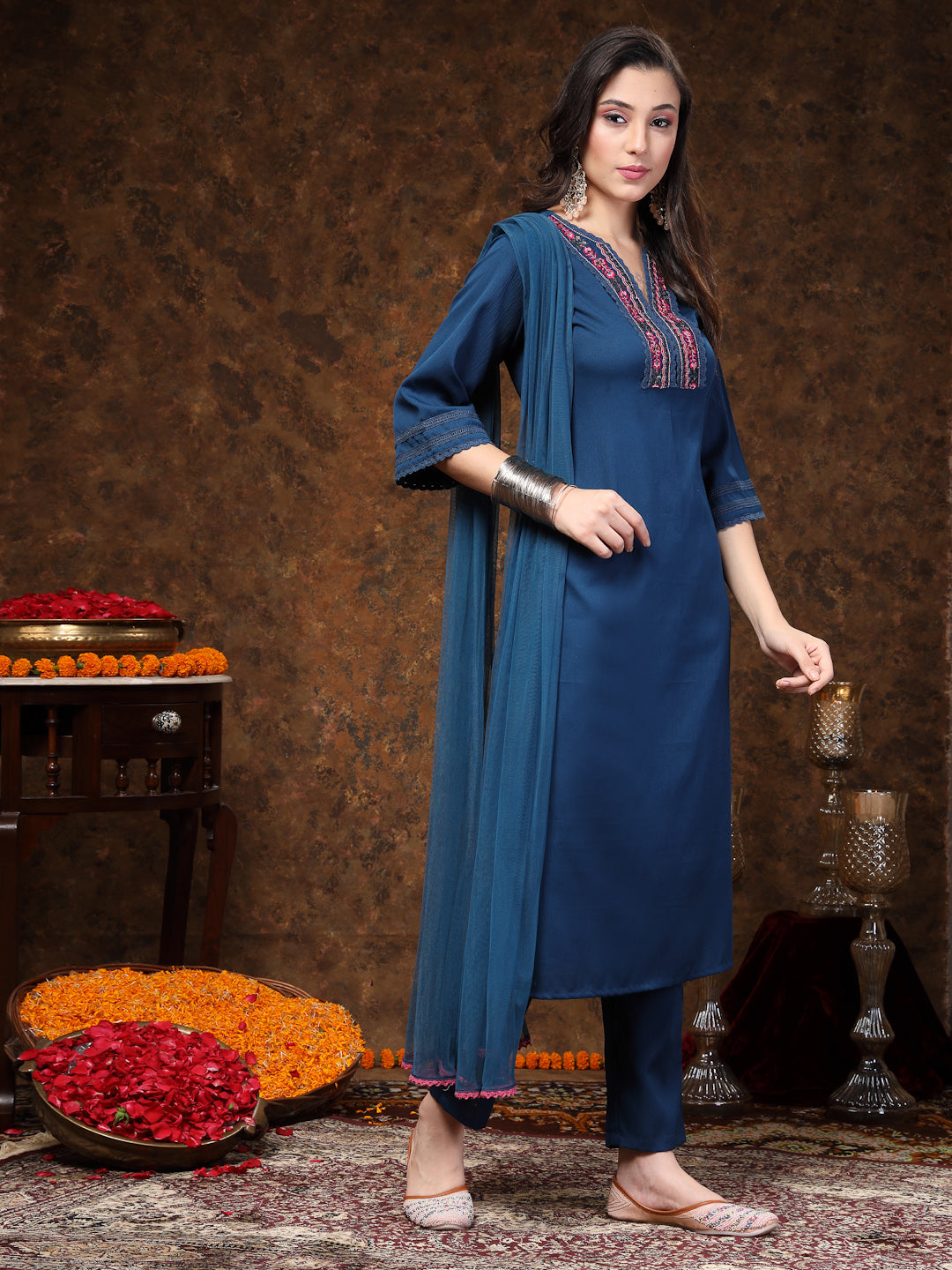 Teal Solid &amp; Embroidered Italian Crush Straight Kurta Pant Dupatta Set