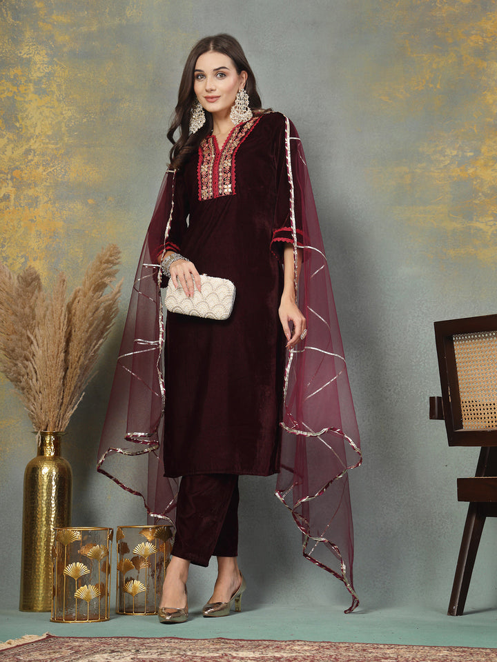 Wine Solid &amp; Embroidered Velvet Straight Kurta Pant Dupatta Set