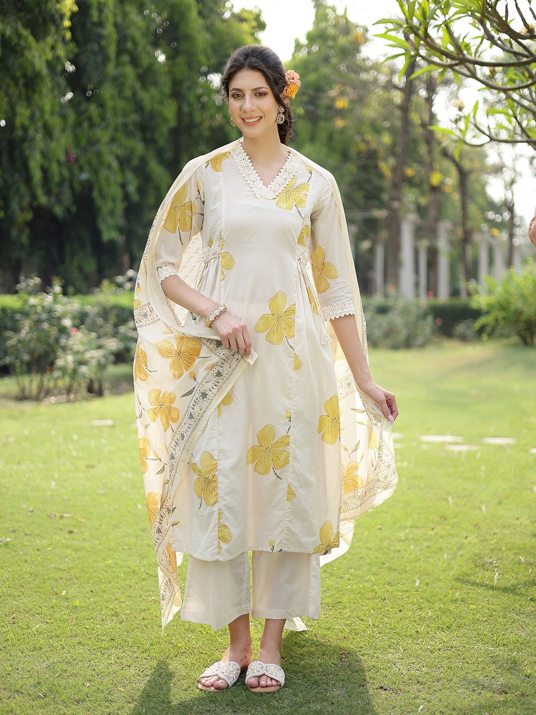 Yellow Floral Printed Cotton A-Line Kurta Pant Dupatta Set