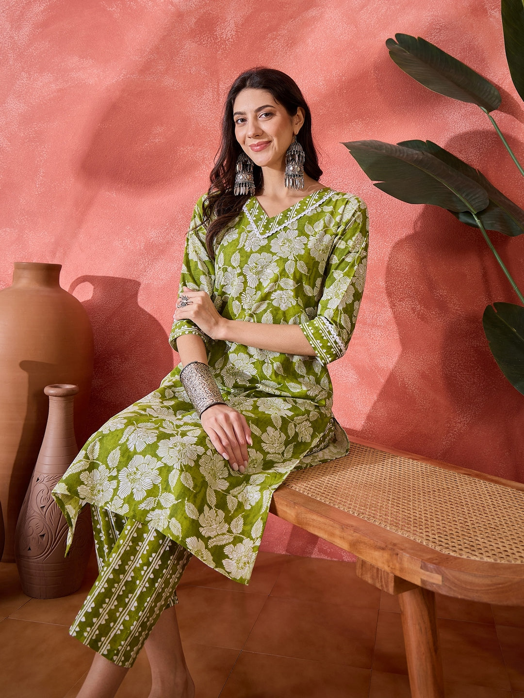 Green Floral Printed Cotton Straight Kurta Pant Set