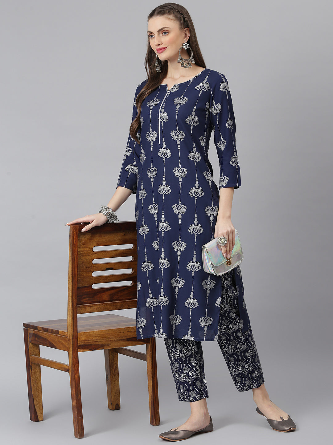 Women Floral Print Rayon Straight Kurta Pant Set (Pre-Order)